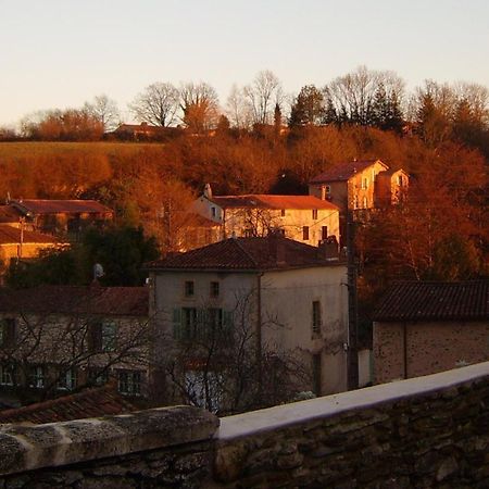 Chambres De La Porte Aux Moines Vouvant Экстерьер фото
