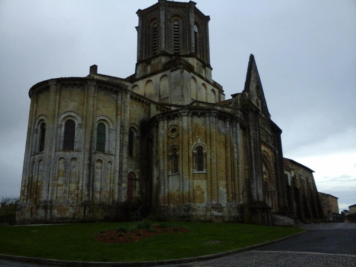 Chambres De La Porte Aux Moines Vouvant Экстерьер фото