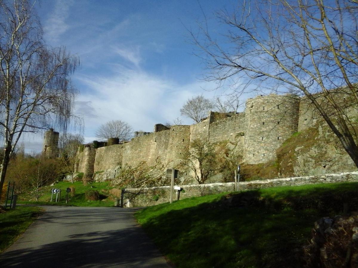 Chambres De La Porte Aux Moines Vouvant Экстерьер фото