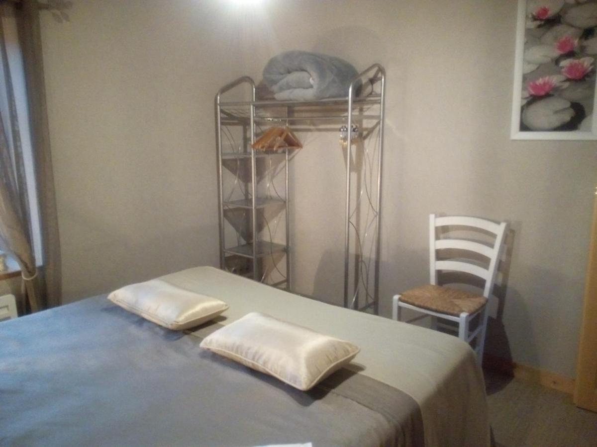 Chambres De La Porte Aux Moines Vouvant Экстерьер фото
